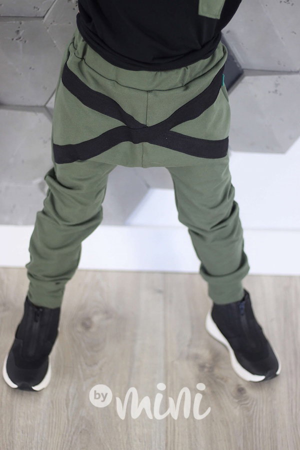 eXtra baggy tepláčky khaki