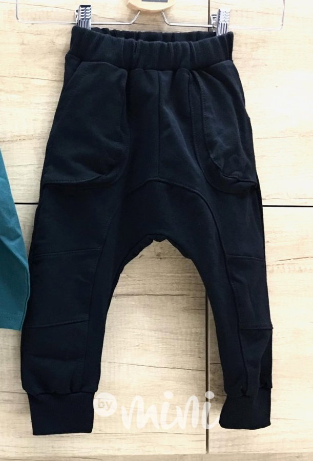 Černé chlapecké baggy tepláky - dvě maxi kapsy