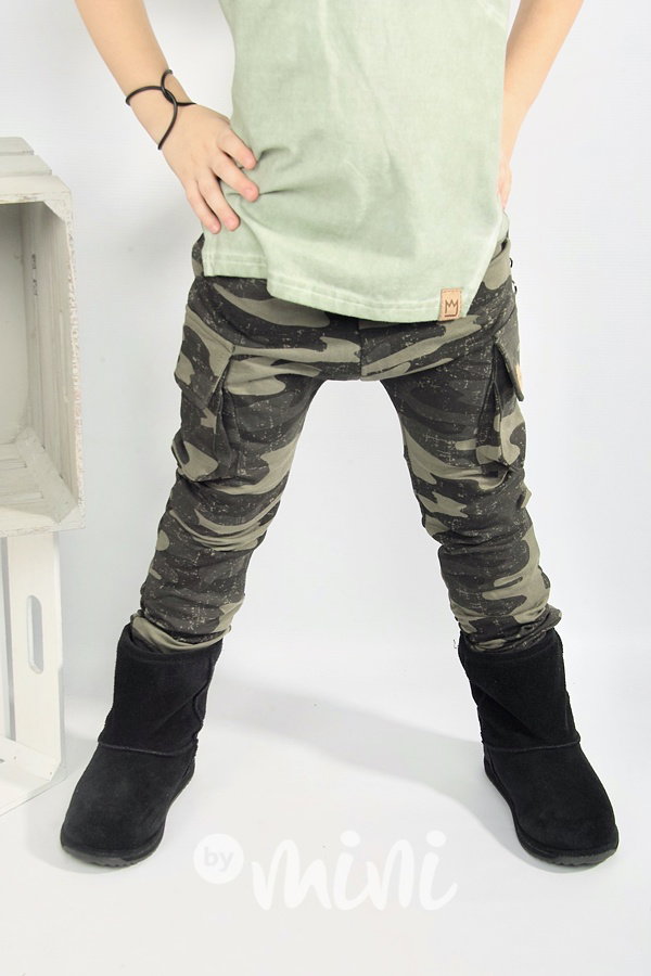 Army kapsáče + houmleska s nákrčníkem