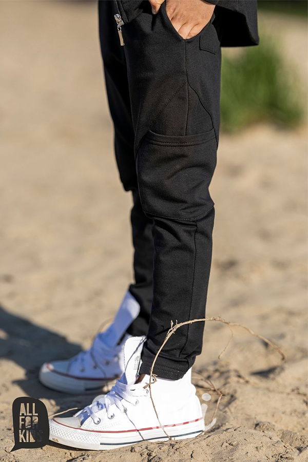 Jogger bavlněné tepláky s kapsami - černé