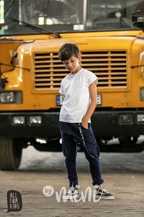 Modré kalhoty s dlouhým laclem