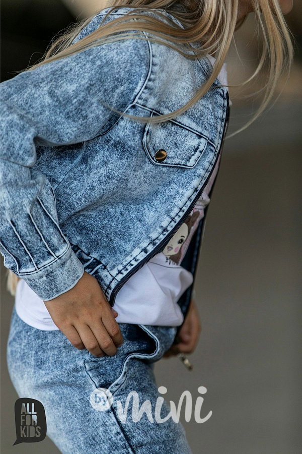 Jeans crop bunda ice blue