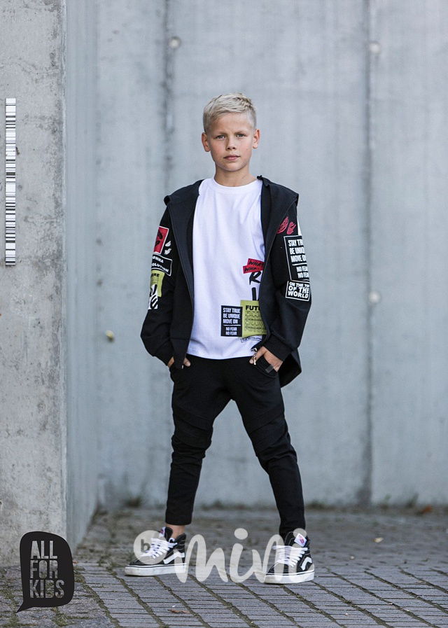 FUTURE černé tepláky