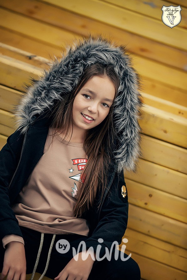 Černá mikina fur
