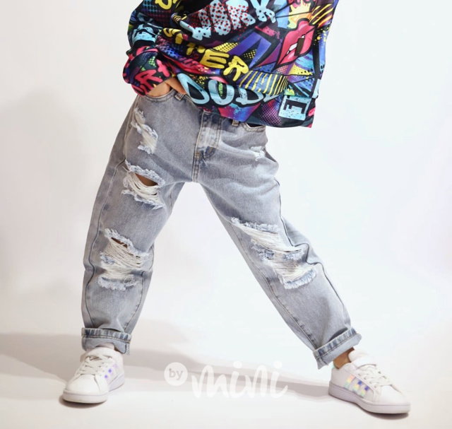Ripped boyfriend blue jeans s páskem