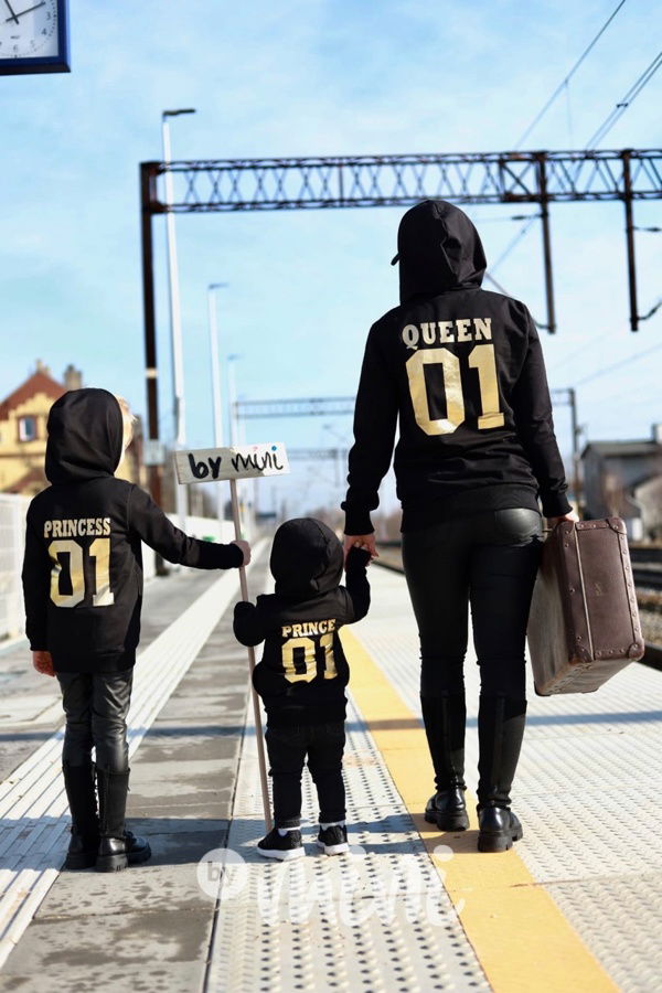 Family mikina černá