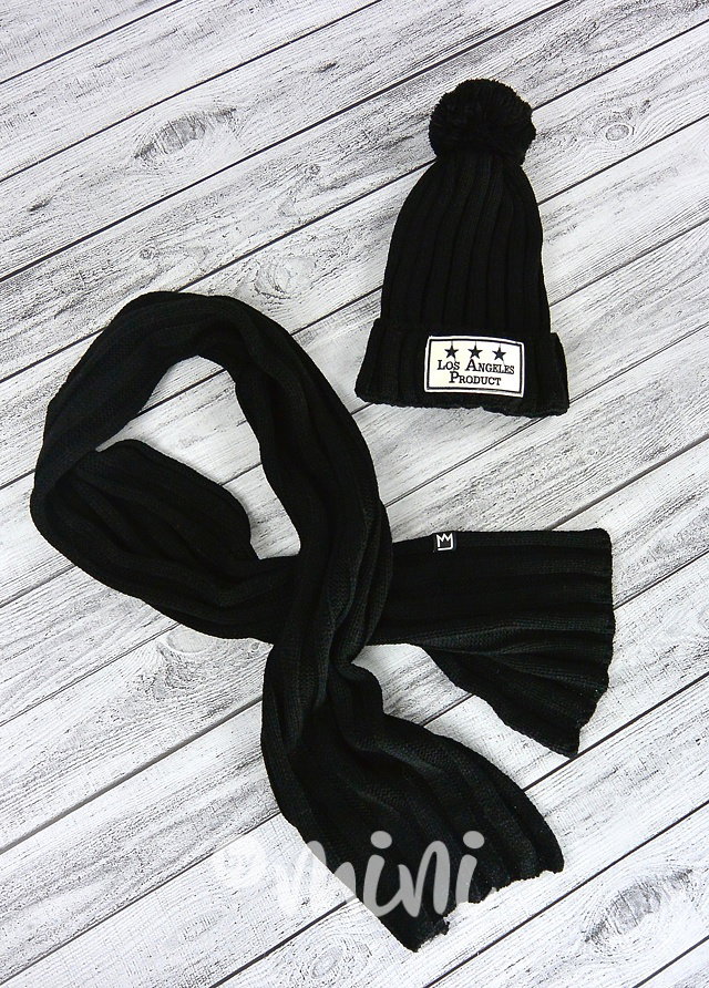 Černý kulich s bambulí + dlouhá šála