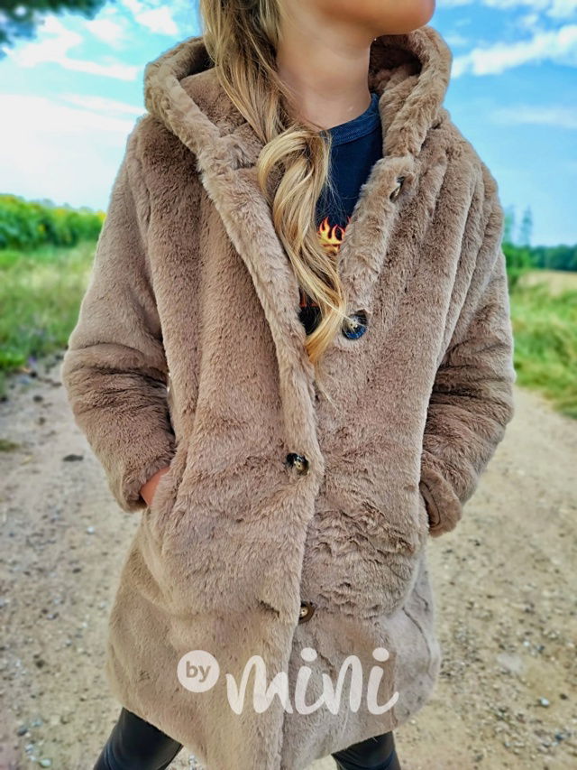 Chlupatý teplý kabátek béžový