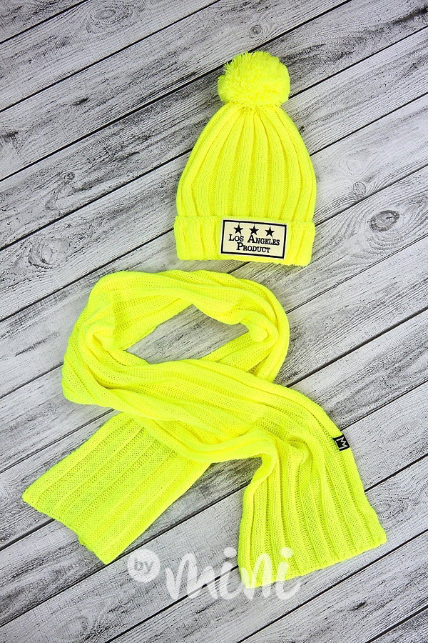 Neon žlutý kulich s bambulí + dlouhá šála