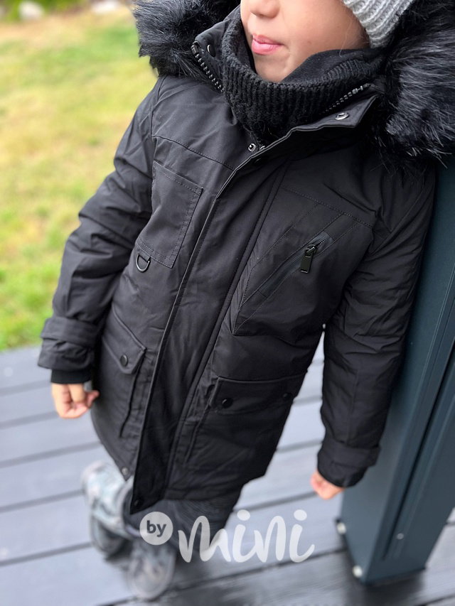 Zimní parka s kožíškem černá