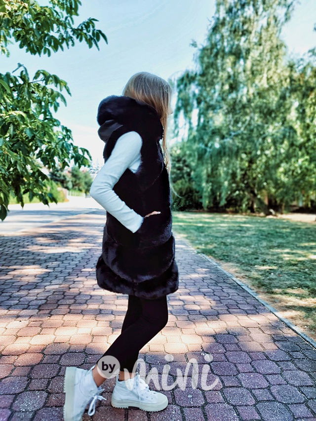 Chlupatá dlouhá hoodie vesta černá