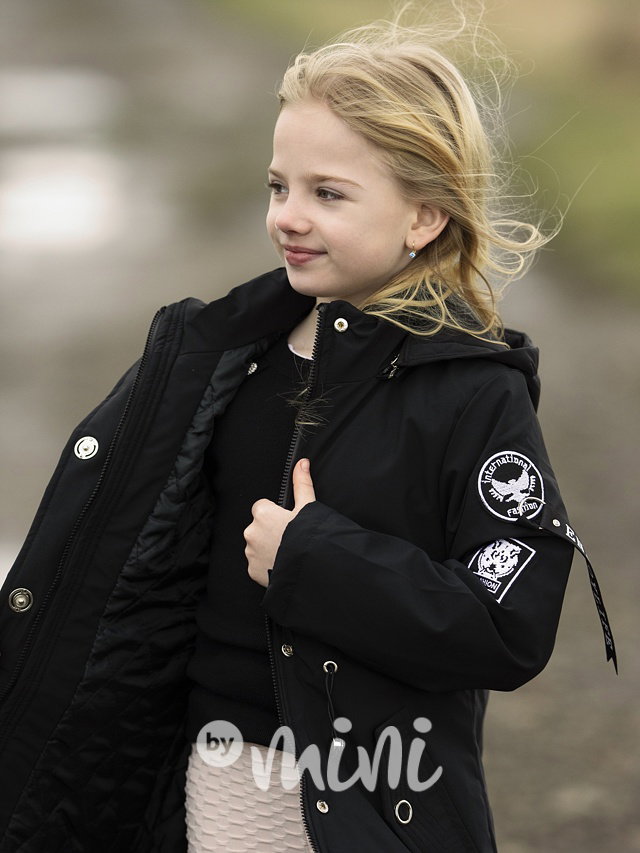 Jarní kabátek černý