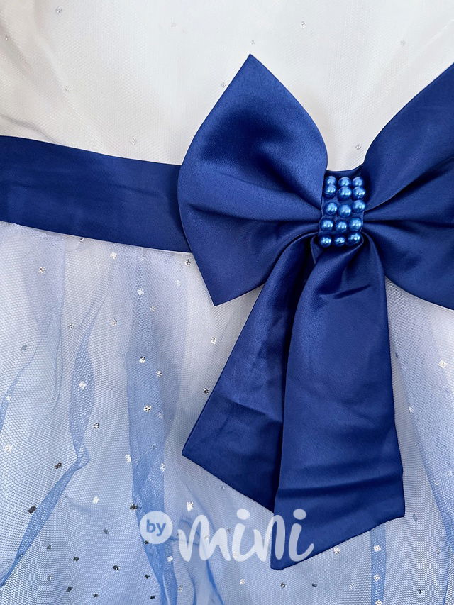 Slavnostní šaty s modrou mašlí