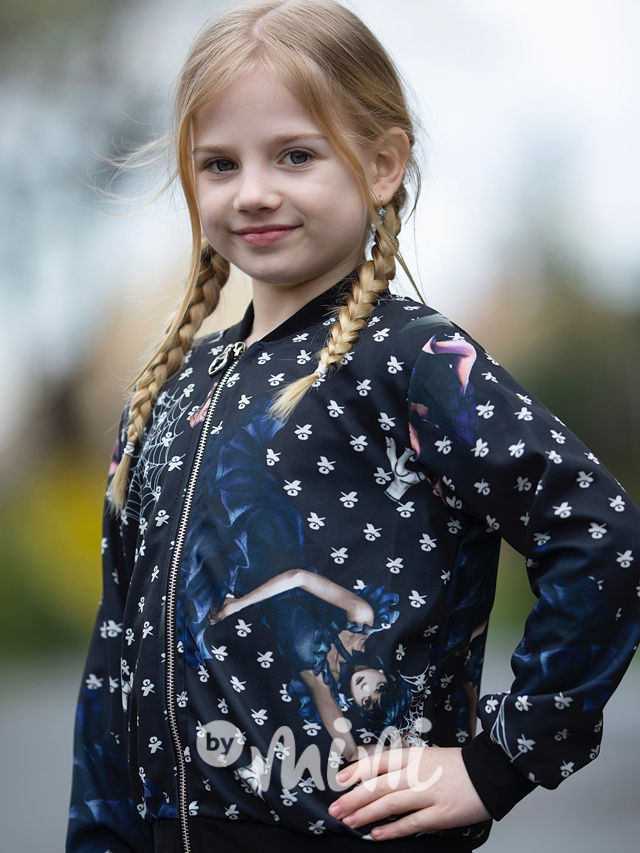 Wednesday mikina dance