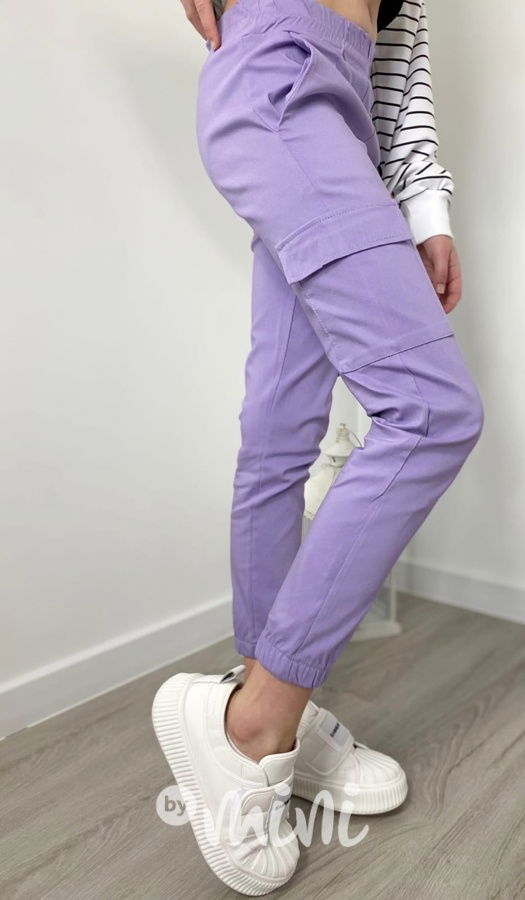Lila cargo kalhoty s řetízkem