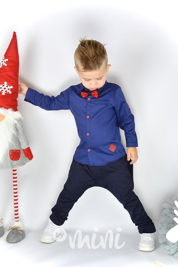 Modrá košile + motýlek + kalhoty