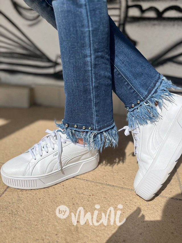 Design jeansy pompon