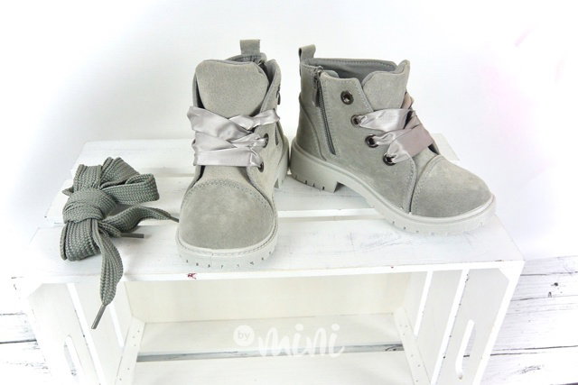Grey workery