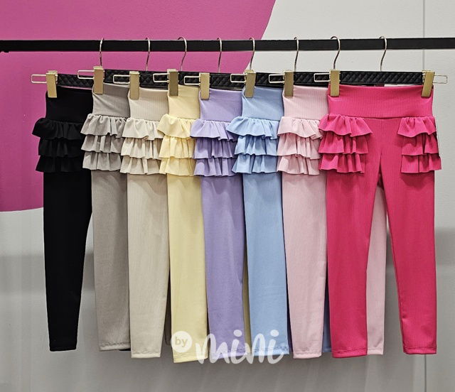 Žebrované legíny s volánky růžové