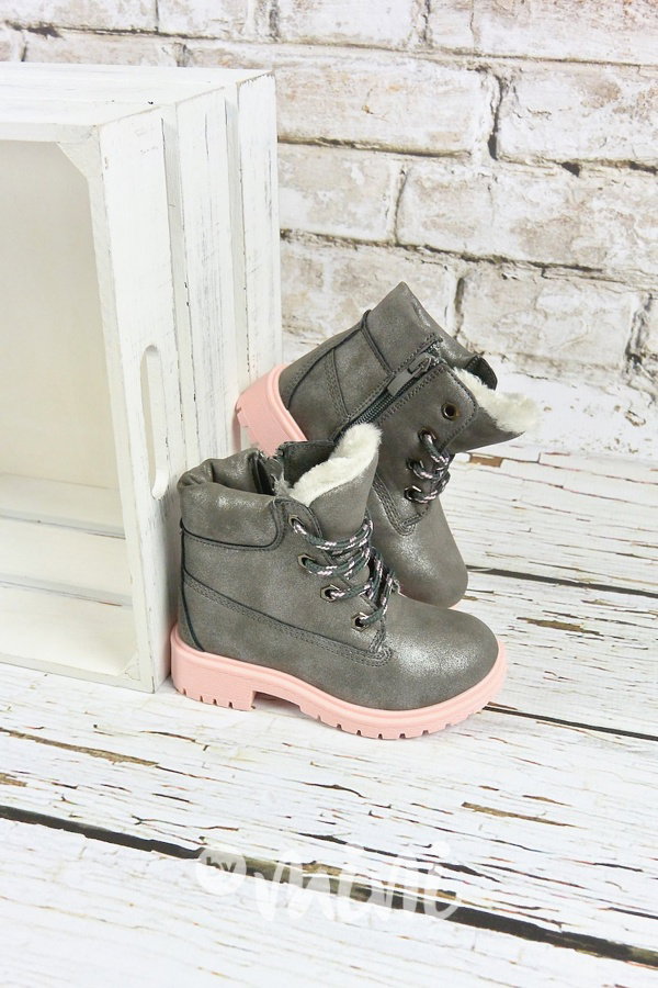 Šedé workery s kožíškem