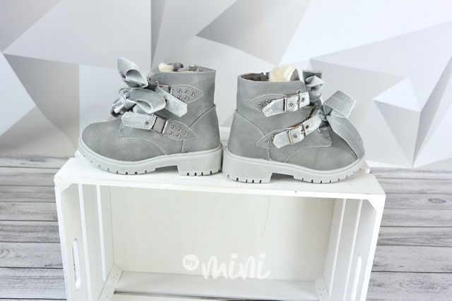 Dětské dívčí kotníčkové podzimní boty šedivé workery mašličky kožíšek