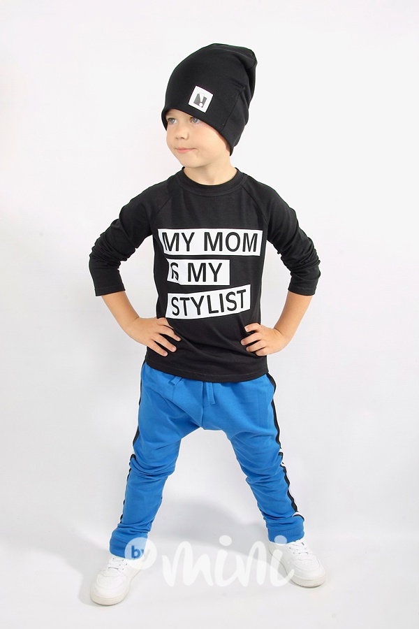 Stylist černé triko s dlouhým rukávem
