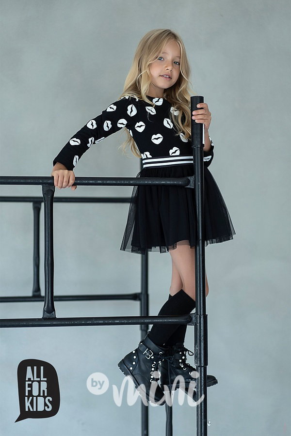 Kiss black dress