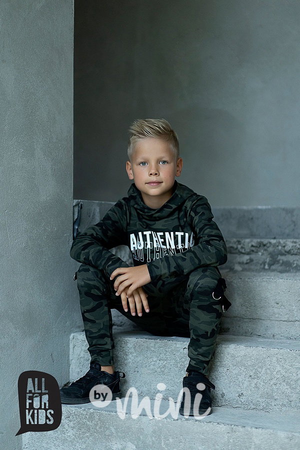 Army tepláčky s přezkami na kapsách
