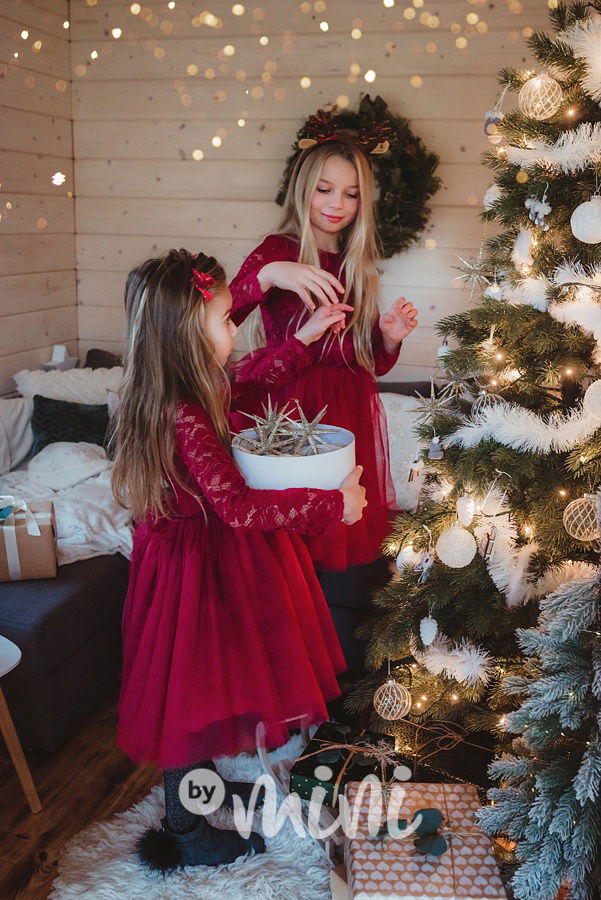 Princess krajkové šaty s maxi tylovou sukní bordo