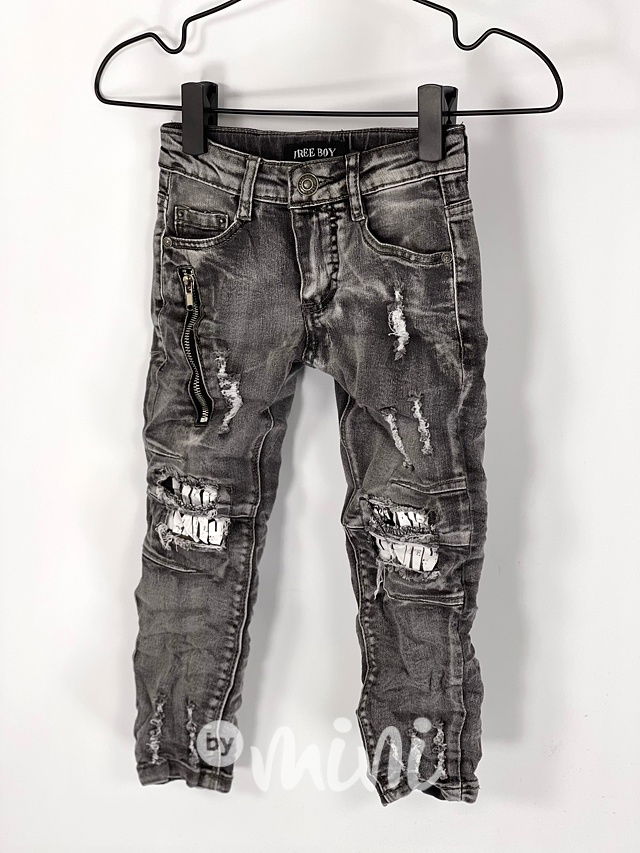 Ripped jeans s potiskem