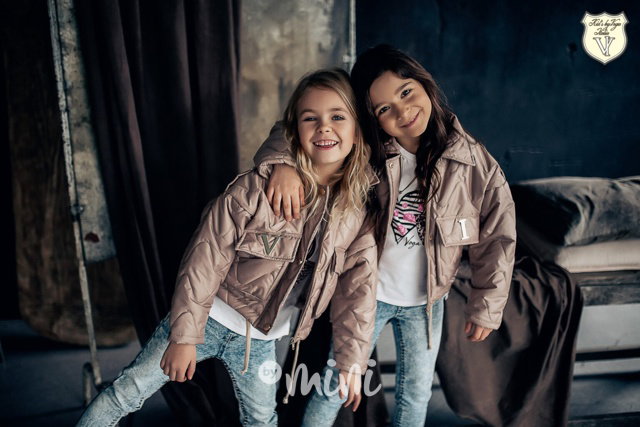 Voga prošívaná oversize crop bunda beige