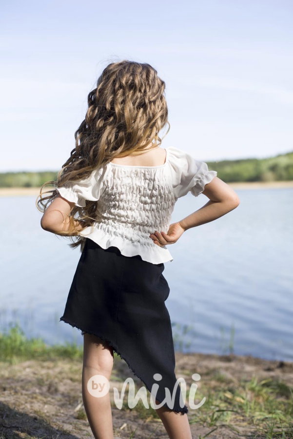 Bílý stretch top