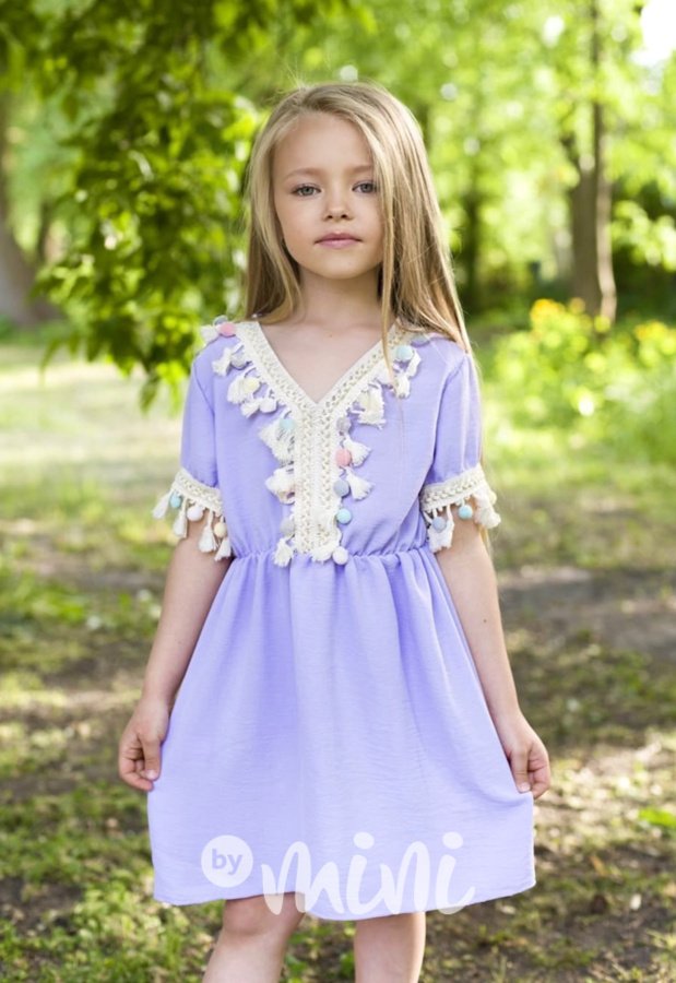 Letní boho šaty třásničky lila