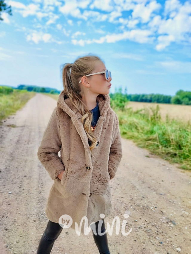 Chlupatý teplý kabátek béžový