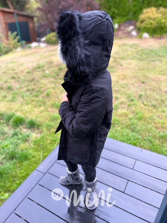 Zimní parka s kožíškem černá