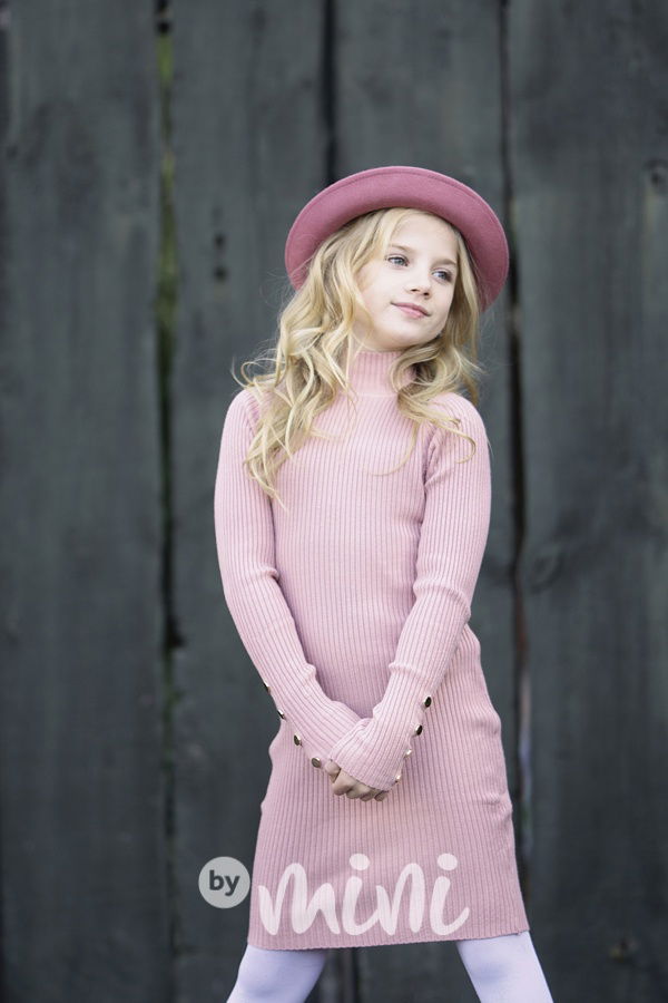 Svetříkové stretch šaty pudrové