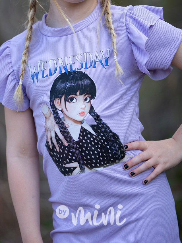 Wednesday a Věc žebrované lila šaty