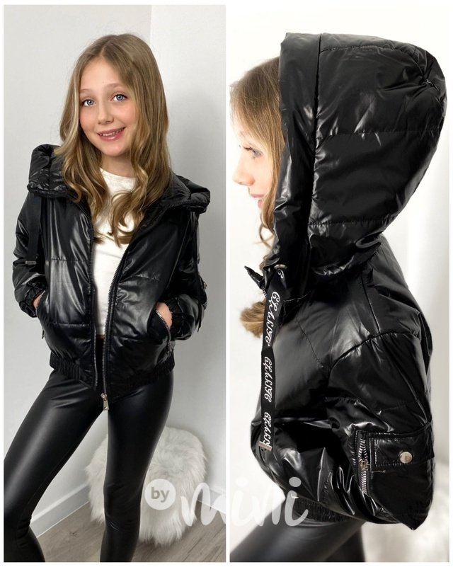 Metalická černá jarní bunda s maxi kapucí