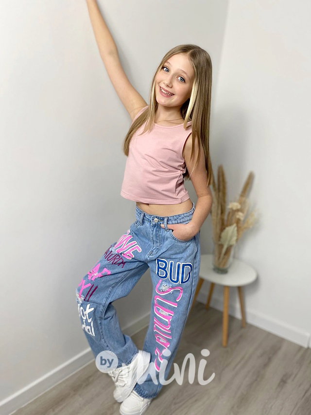 Glamour ripped jeans