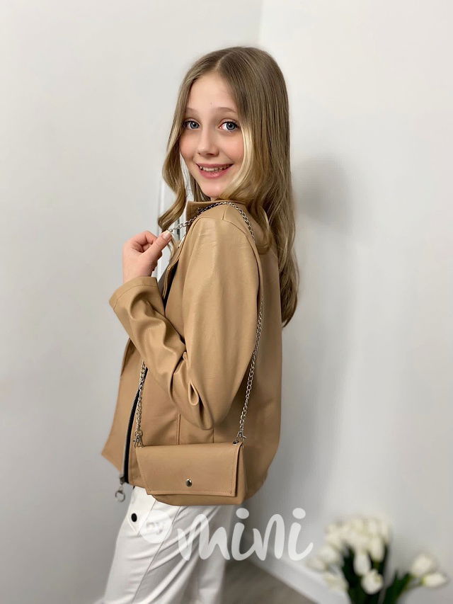 Béžový křívák s kabelkou