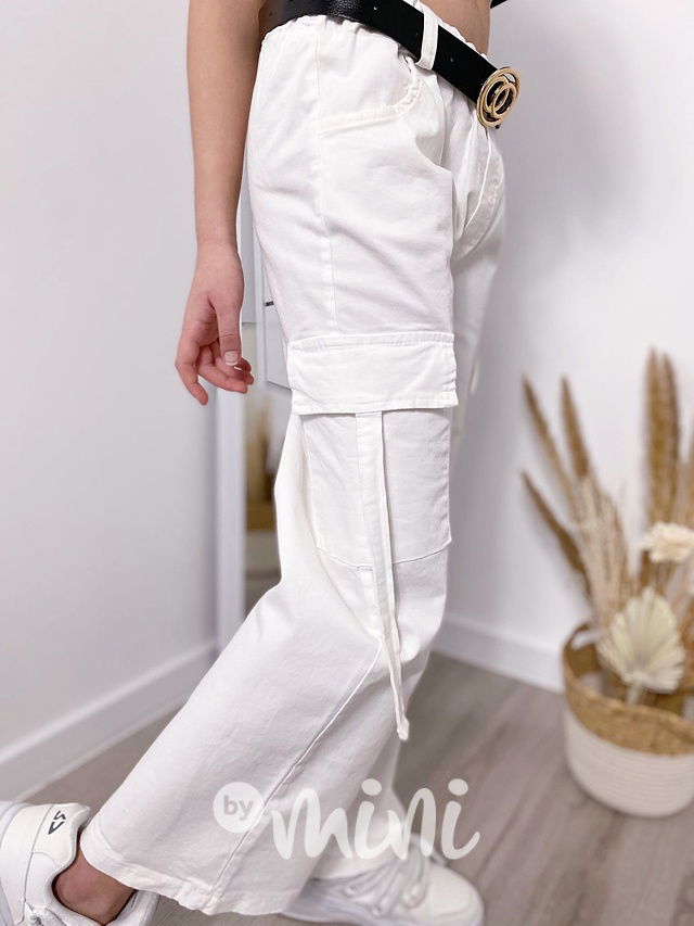 Široké kapsáče s páskem white