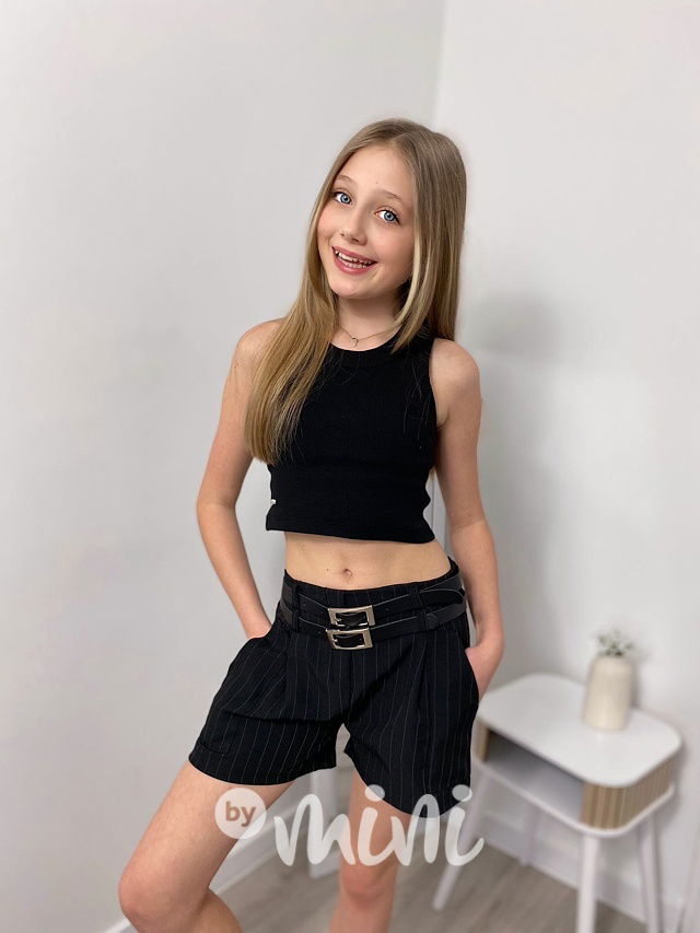 Černé kraťasy s páskem