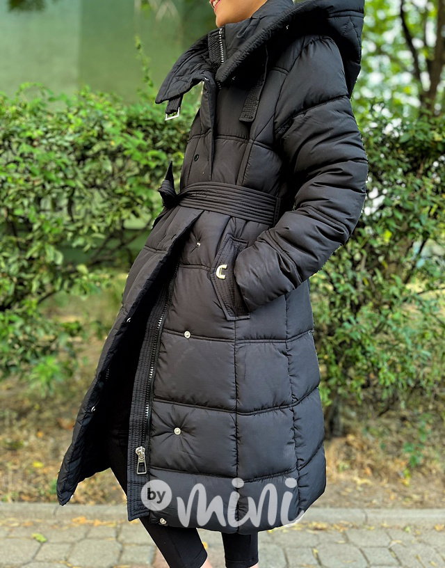 Zimní dlouhý kabát s páskem černý