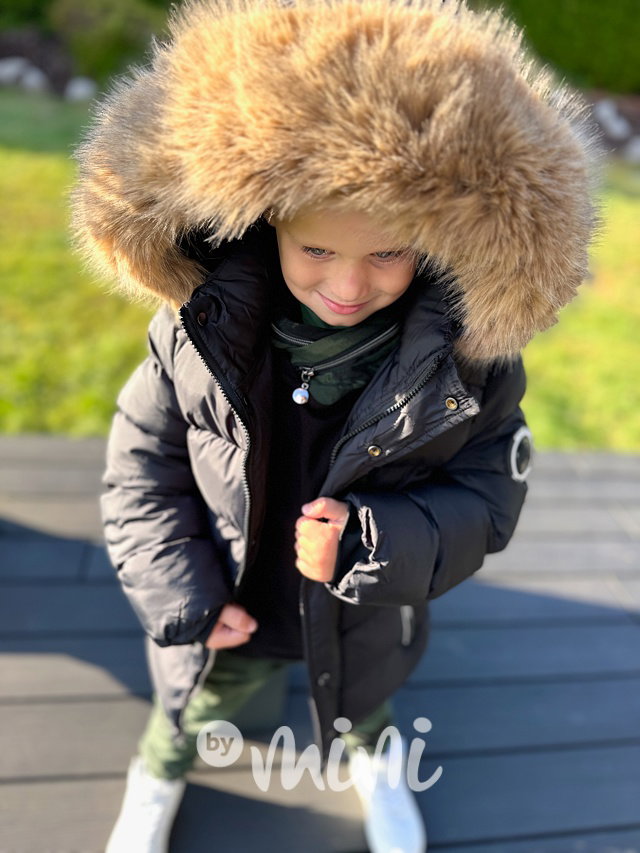 Zimní parka s kožíškem černá